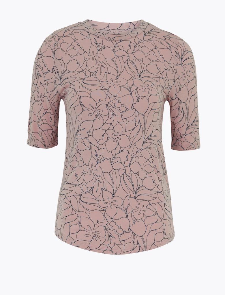 Kadın Pembe Çiçek Desenli Kısa Kollu T-Shirt