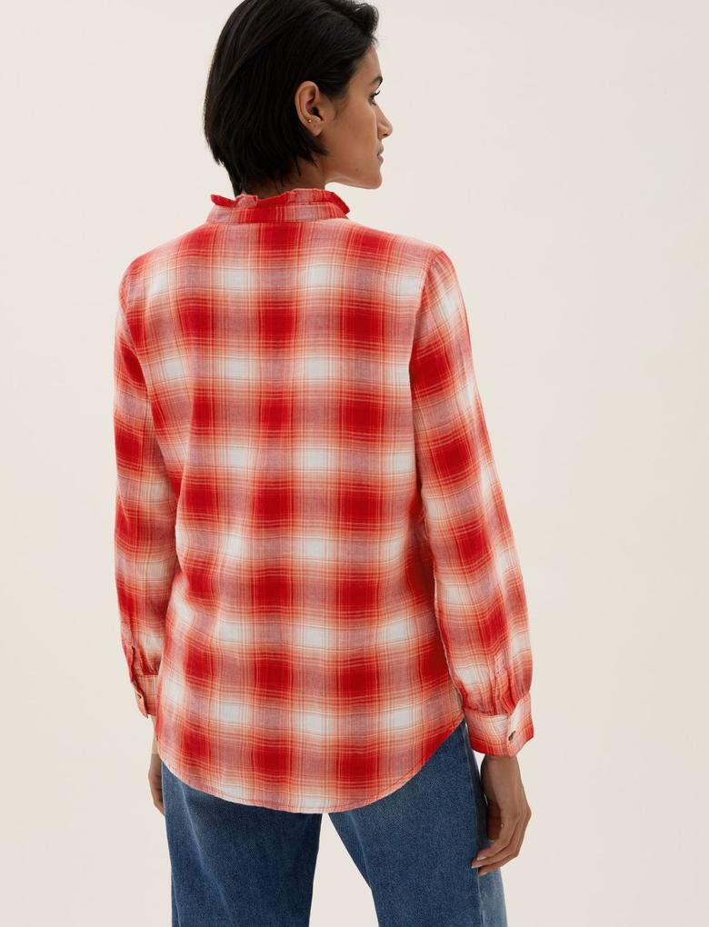 Kadın Kırmızı Fırfır Detaylı Kareli Gömlek