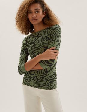 Kadın Yeşil Desenli Kayık Yaka Bluz