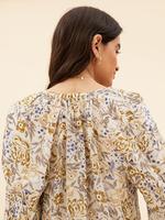 Kadın Krem Çiçek Desenli V Yaka Bluz