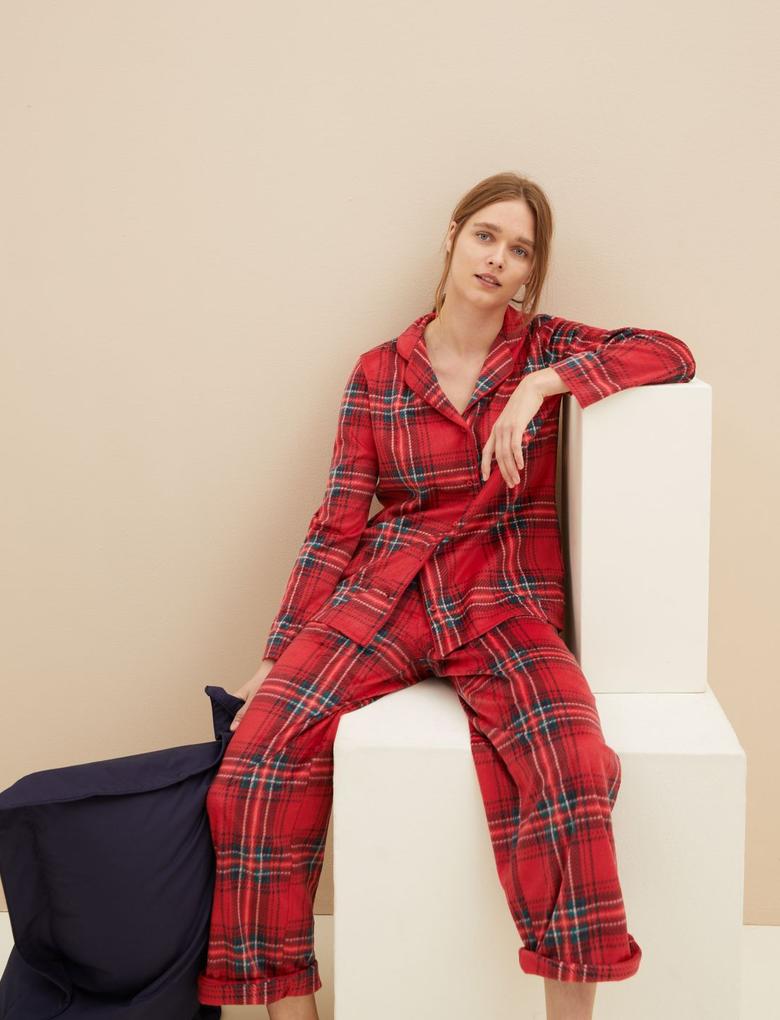 Kadın Kırmızı Ekose Desenli Polar Pijama Takımı