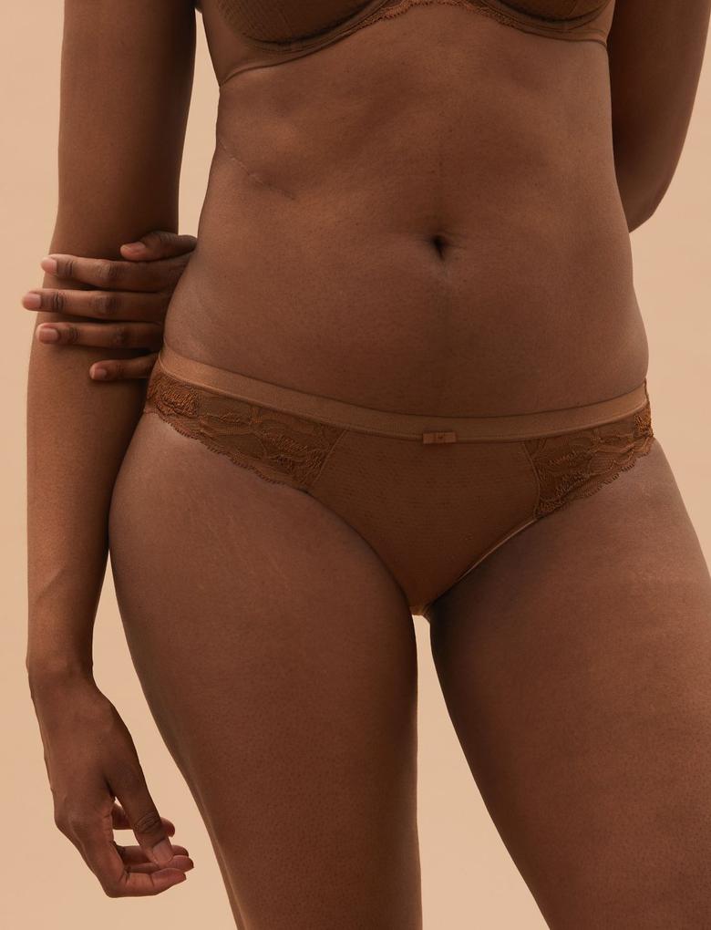 Kadın Bej Dantel Detaylı Bikini Külot