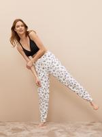 Kadın Bej Flexifit™ Leopar Desenli Jogger Pijama Altı