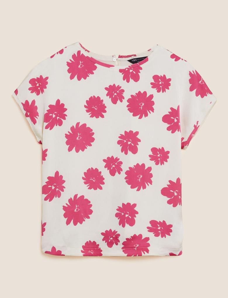 Kadın Pembe Çiçek Desenli Kısa Kollu T-Shirt