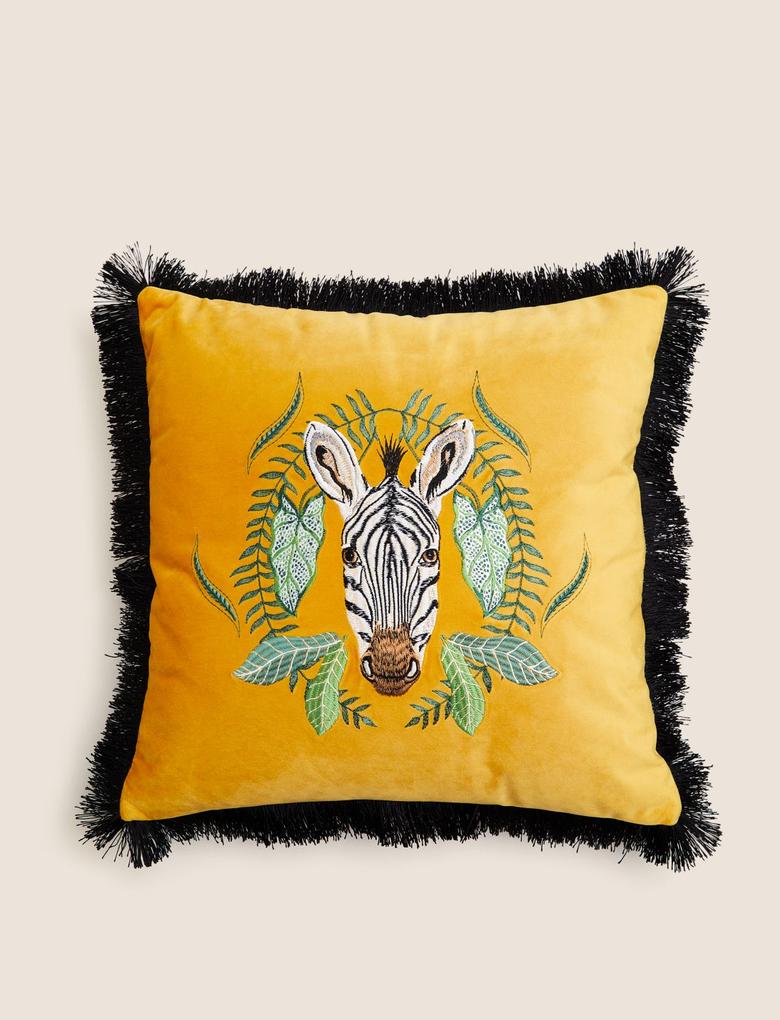 Ev Sarı Zebra Desenli Kadife Yastık